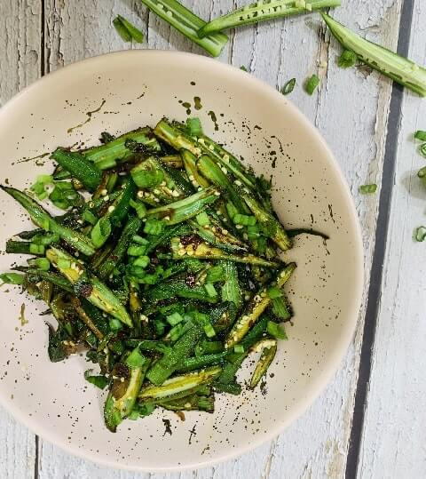 Chilli Bhindi | Spicy Bhindi Stir-Fry | Indian-Style Chilli Bhindi | Bhindi Fry — recipe by Renu Dalal