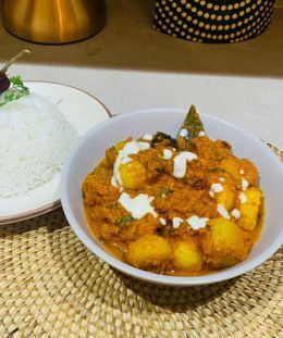 Dum Aloo | Kashmiri Dum Aloo | Restaurant-Style Dum Aloo | Spicy Baby Potato Curry — recipe by Renu Dalal