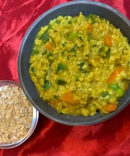 Oats Sabzi | Oats Vegetable Stir-Fry | Healthy Oats Recipe | Indian Style Oats Dish — recipe by Renu Dalal