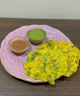 Besan Chilla | Gram Flour Pancake | Indian Savoury Chilla | Quick Protein Breakfast with Besan — recipe by Renu Dalal