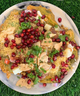 Palak Chaat | Spinach Chaat Salad | Healthy Indian Snack | Tangy & Spicy Leafy Greens | Nutritious Street Food | Renu Dalal — recipe by Renu Dalal