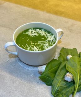 Spinach Mushroom Soup | Creamy Spinach & Mushroom Soup | Healthy Green Mushroom Soup | Spinach Soup | Mushroom Soup — recipe by Renu Dalal