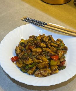 Baby Corn Chilli | Chilli Baby Corn | Crispy Baby Corn Chilli | Indo-Chinese Baby Corn Recipe — recipe by Renu Dalal