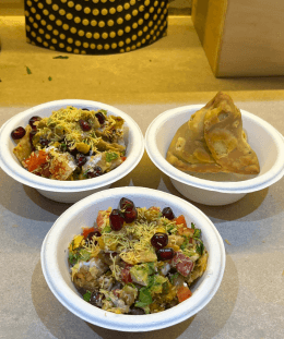 Samosa Chaat | Indian Street Food Chaat | Spicy Samosa Chaat | Easy Homemade Chaat — recipe by Renu Dalal