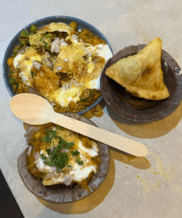 Ragda Samosa Chaat | Samosa Ragda | Street-Style Ragda Samosa | Classic Indian Chaat — recipe by Renu Dalal