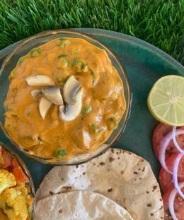 Matar Dhingri | Peas & Mushroom Curry | Easy Vegetarian Indian Recipe | Flavorful Vegetable Sabzi | Healthy Side Dish | Renu Dalal — recipe by Renu Dalal