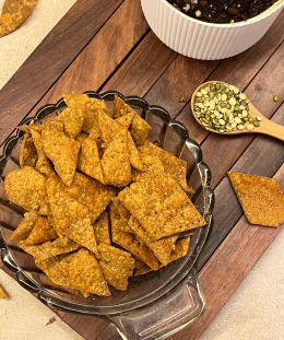 Green Moong Chips | Moong Dal Flour Chips | Homemade Protein Rich Chips | Healthy Indian Snack Chips — recipe by Renu Dalal