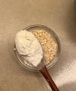 Urad Dal Flour | Gram Flour | Homemade Urad Flour | Protein Rich Flour — recipe by Renu Dalal