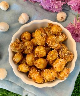 Gud Til Makhana | Sweet Foxnut Snack | Healthy Indian Dessert | Jaggery-Coated Makhana | Easy Traditional Sweet | Renu Dalal — recipe by Renu Dalal